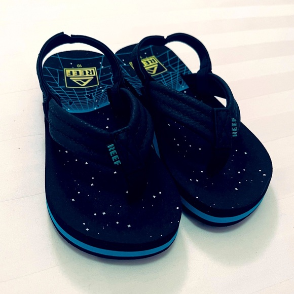 Reef Thong Sandal - Picture 2 of 7